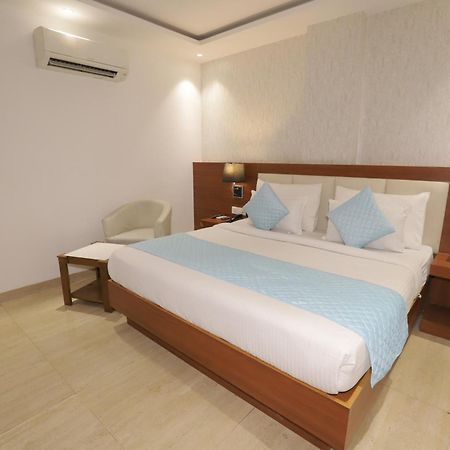 Nh Skye Suites ニューデリー エクステリア 写真