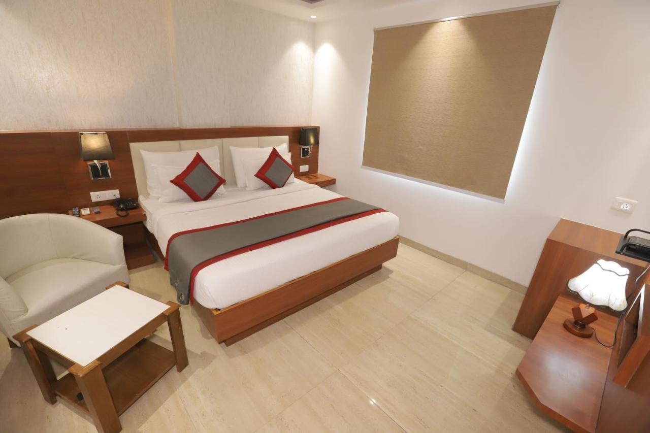 Nh Skye Suites ニューデリー エクステリア 写真